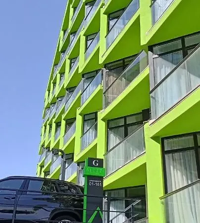 Vence Năvodari